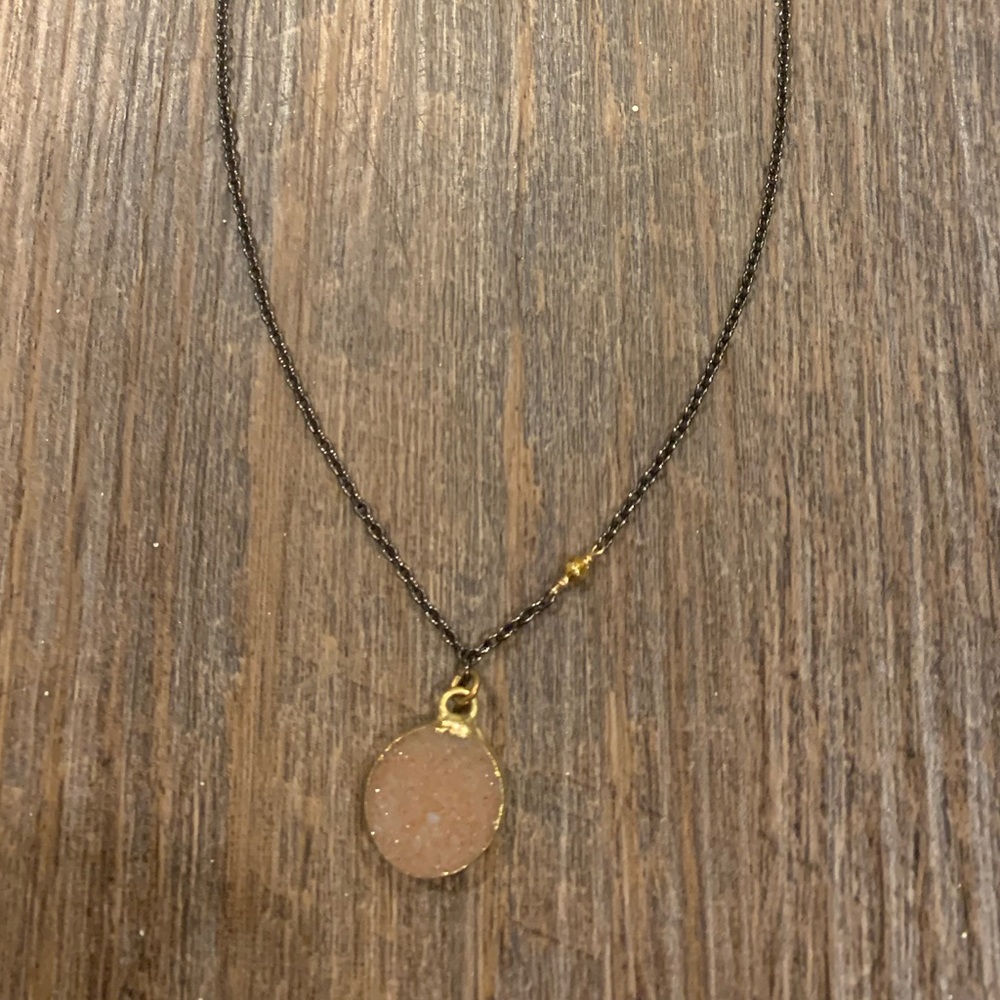 Round Druzy & Gunmetal Necklace